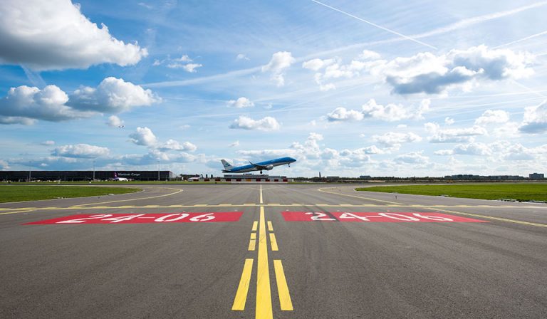 De Kaagbaan oversteken