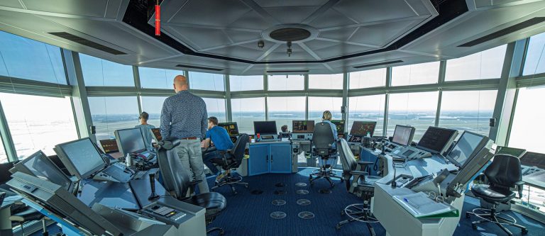 Improved co-ordination between runway controller and tower assistant